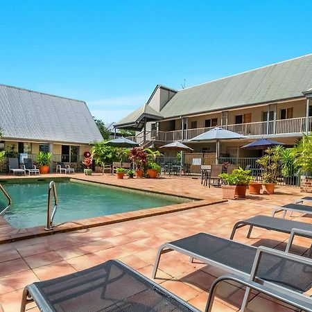 Byron Central Apartments Teluk Byron Bagian luar foto