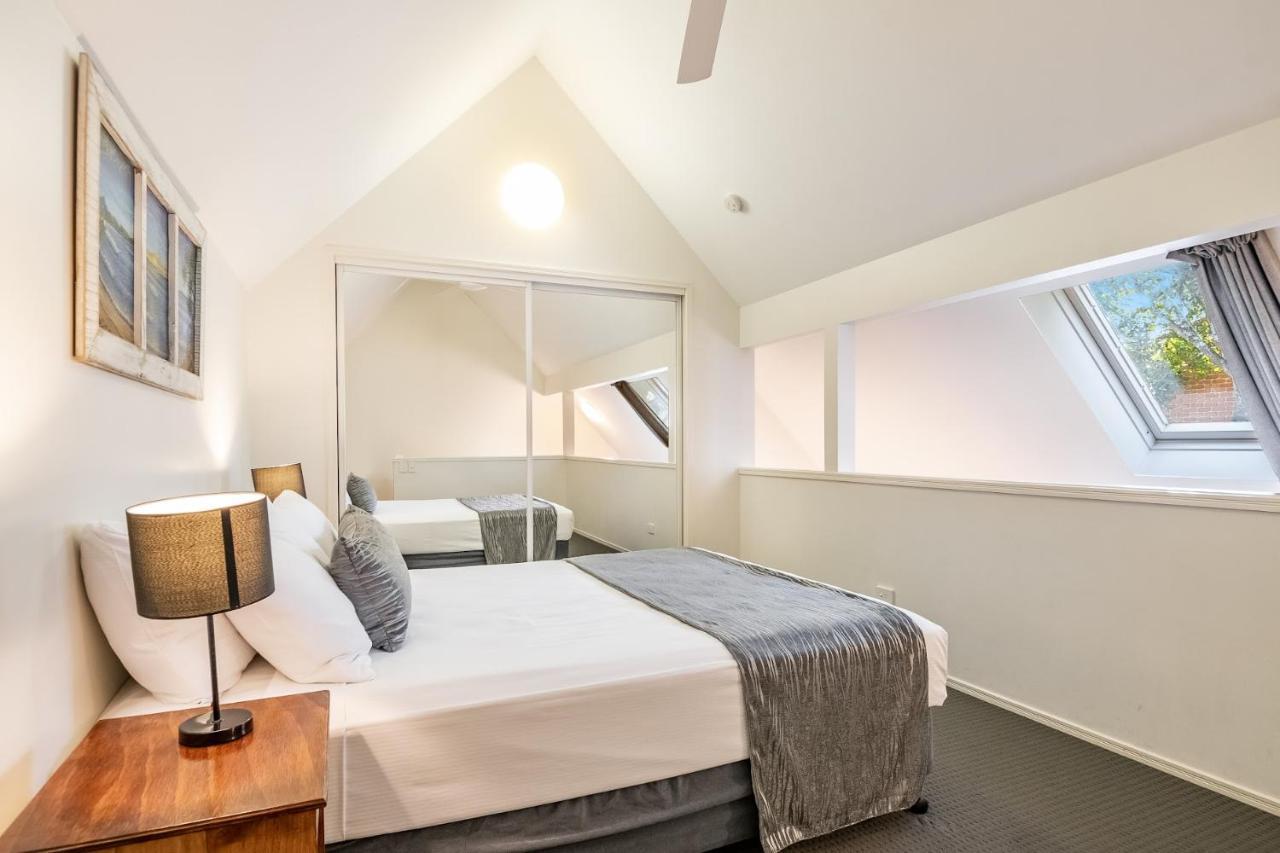 Byron Central Apartments Teluk Byron Bagian luar foto