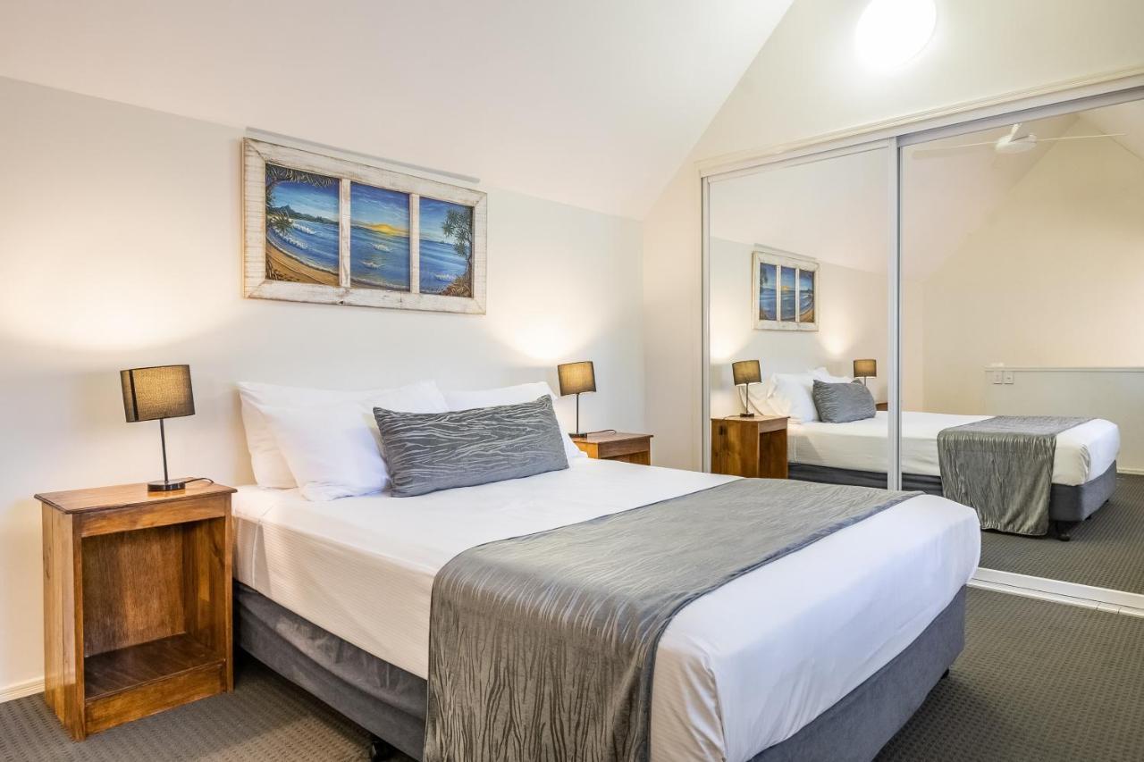 Byron Central Apartments Teluk Byron Bagian luar foto