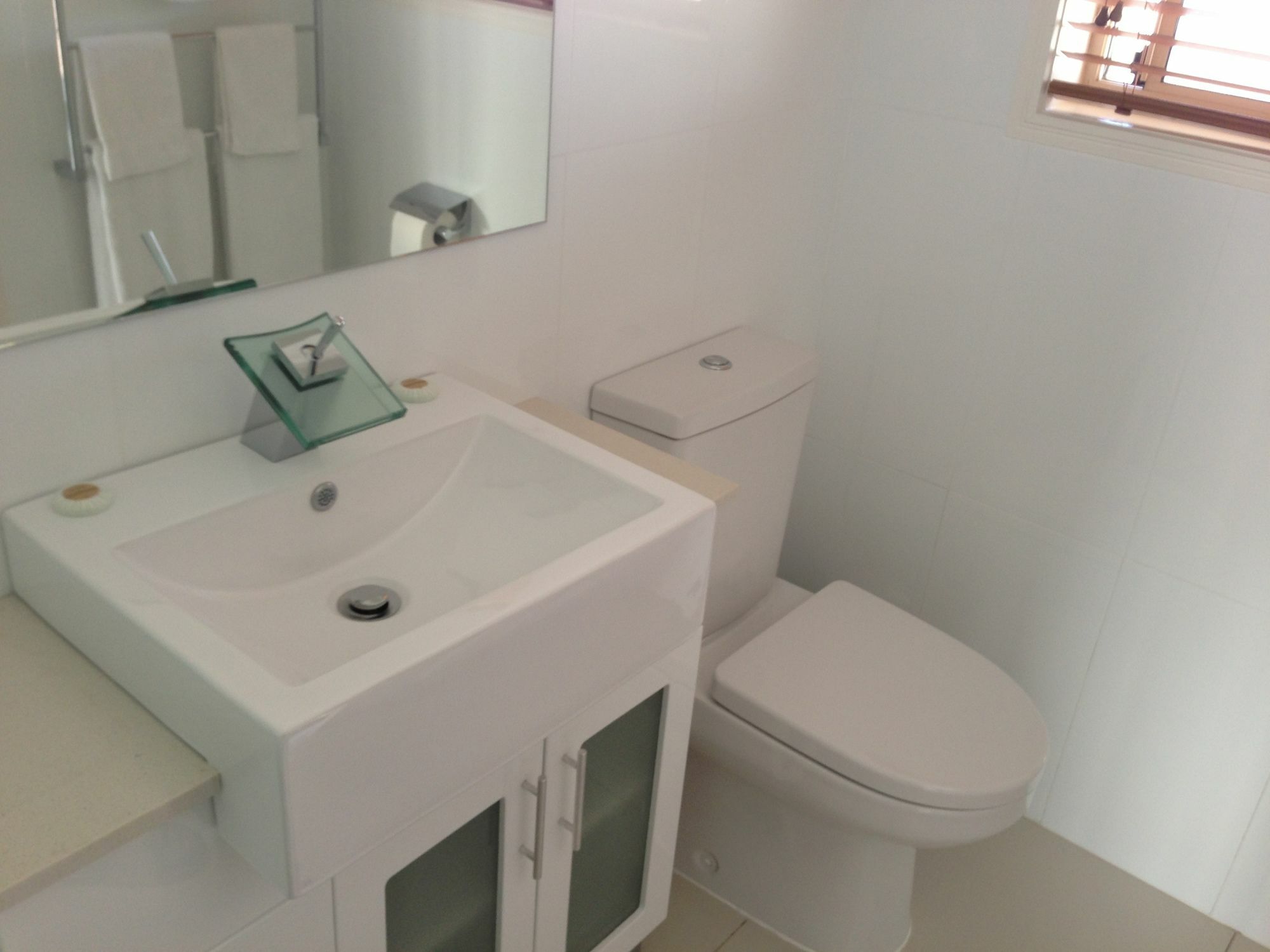 Byron Central Apartments Teluk Byron Bagian luar foto